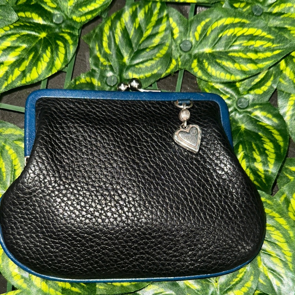 Brighton Pebble Leather Vintage Bucket Bag with coin purse - Picture 10 of 11